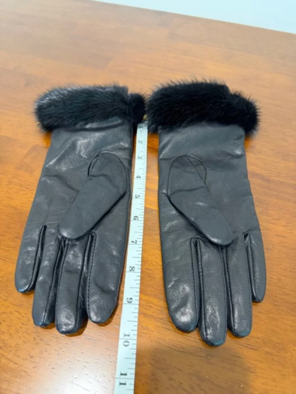 Leather Cashmere Lining Women’s Gloves Used.